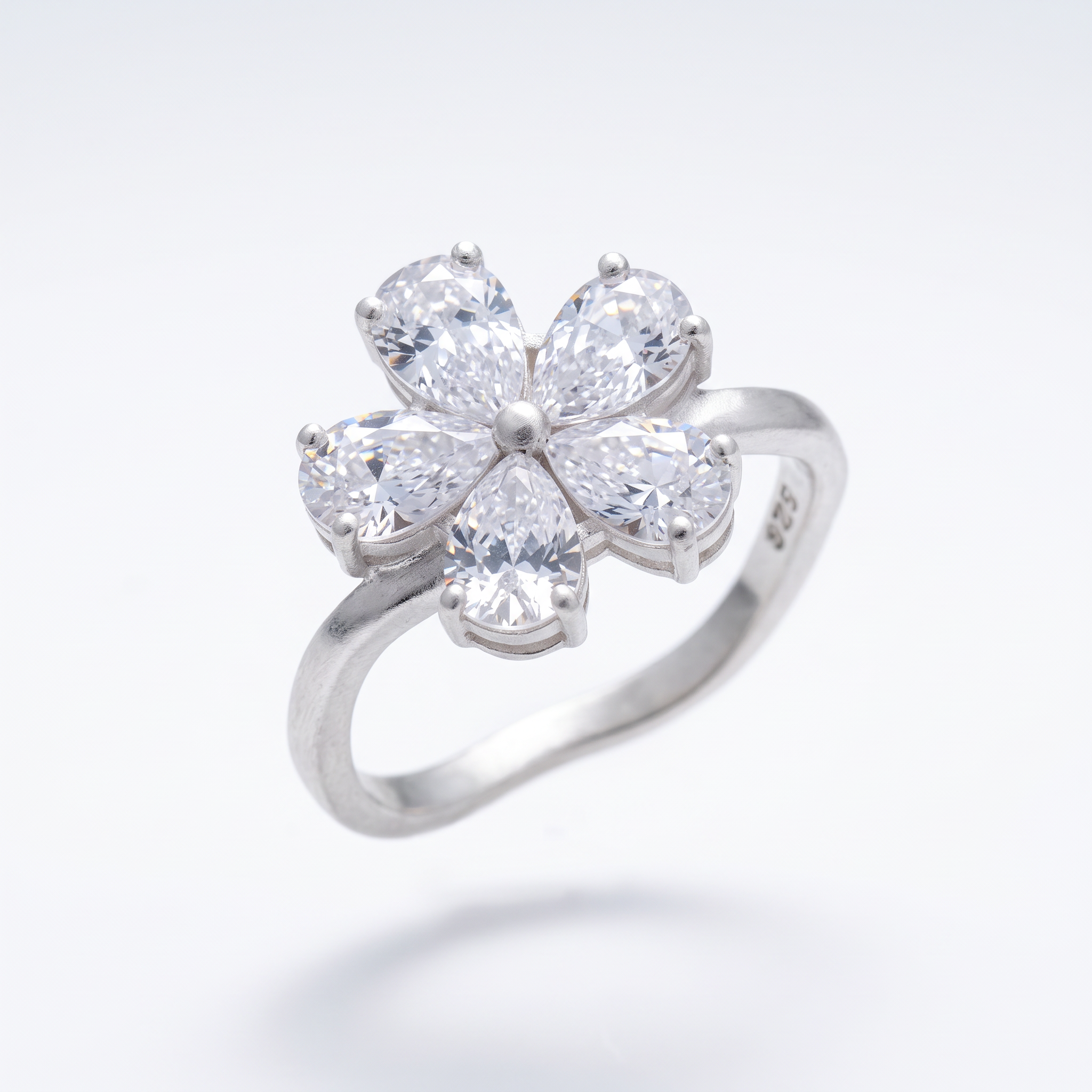 For Her ring detail 4